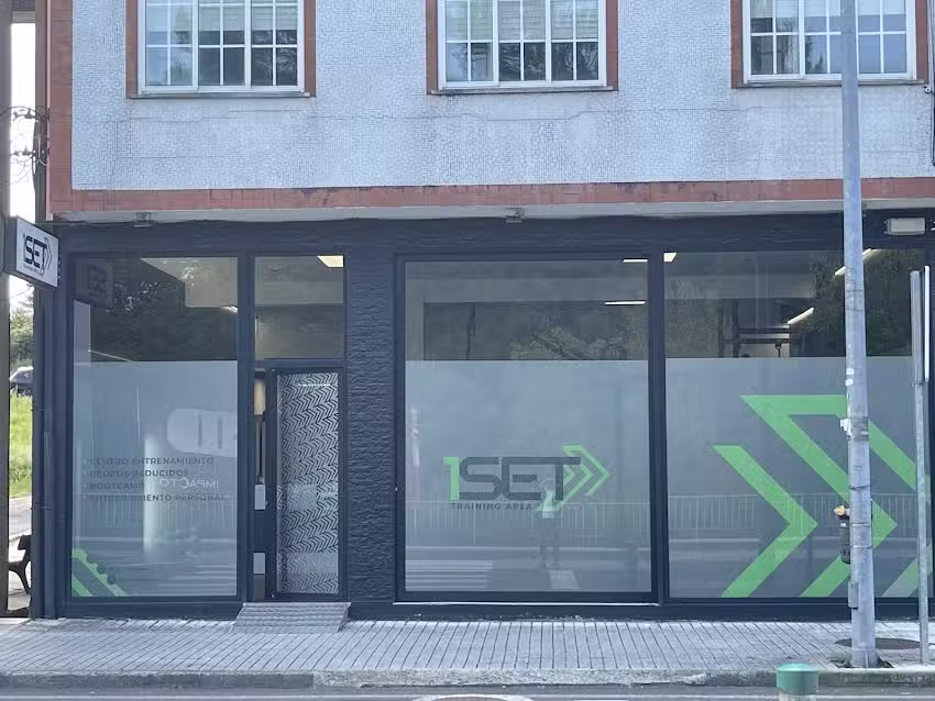 1 SET TRAINING AREA GIMNASIO A ESTRADA