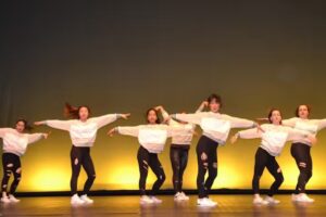 ACADEMIA DE BAILE VICTORIA GIL DANZA & ESCENA