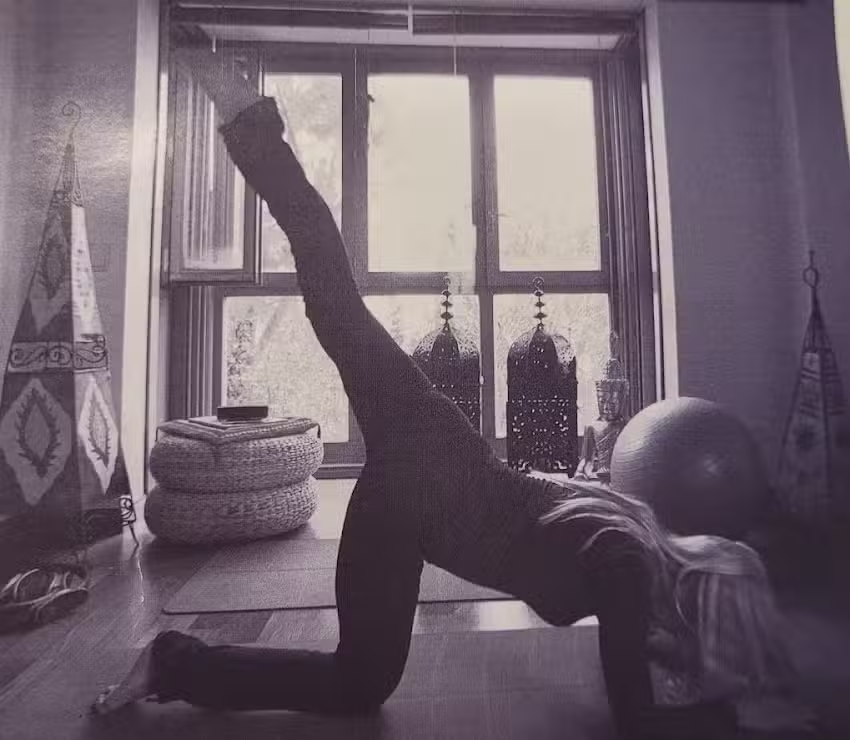 Adela – Pilates a Domicilio | Entrenamiento Personalizado