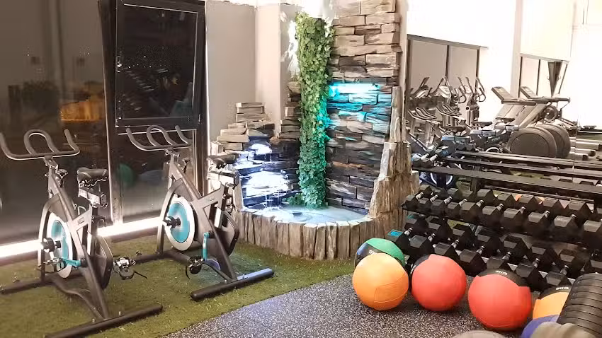 ADIS SPORT CENTER (GIMNASIO)