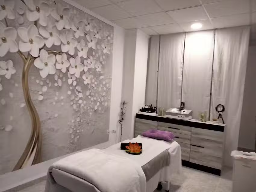 Ananda Centro de masajes y Terapias alternativas