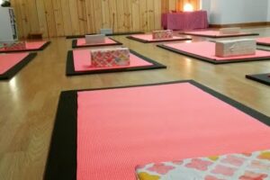 ananda.má. Yoga, Terapia, Maternidad, Cursos y Talleres en Segovia