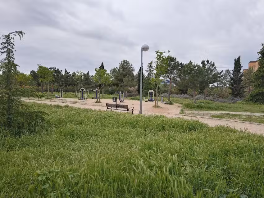 Aparatos de gimnasia al aire libre