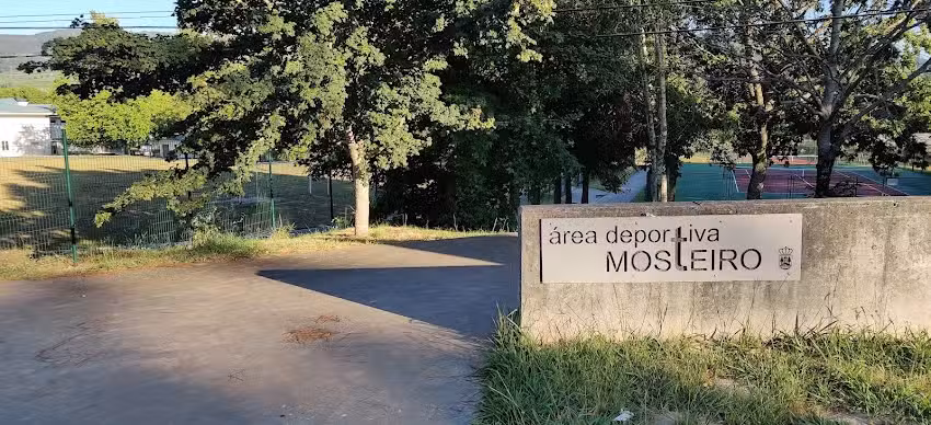 Área deportiva Mosteiro
