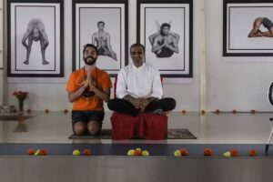 Ashtanga Yogābhyāsa | Yoga y GYROTONIC®