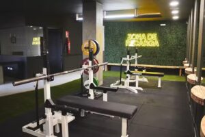 Atlas Montilla. Centro deportivo, tienda de suplementación y ropa deportiva.