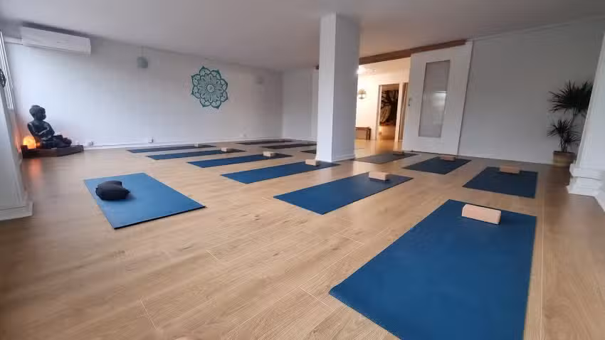 AURA Yoga Lleida