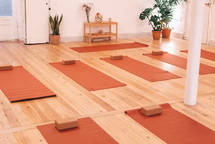 Barcelona Yoga School &ndash; Yoga Studio