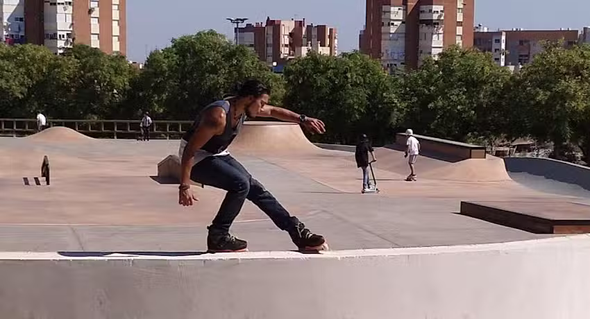 C.D.Roller House. Centro deportivo y escuela de patinaje en Huelva.