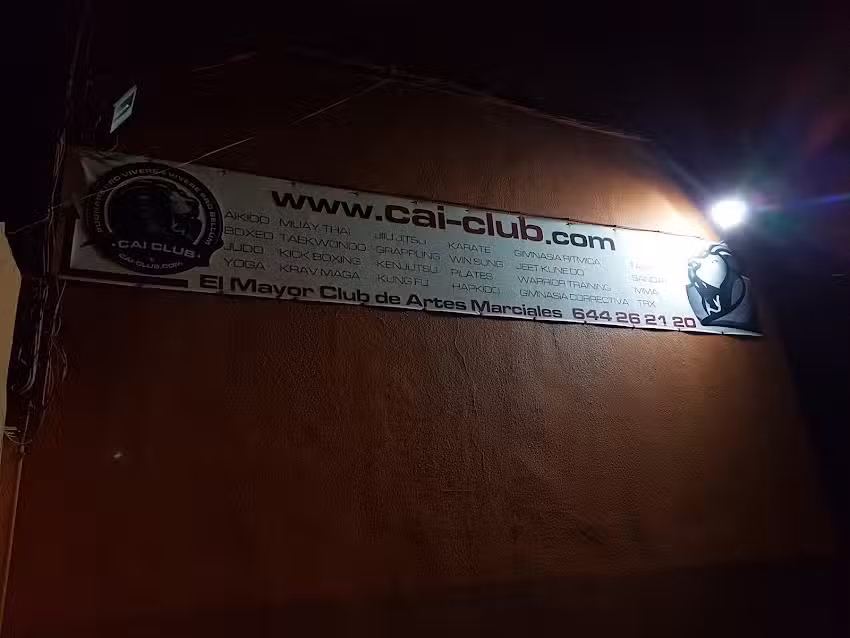 Cai Club La Linea