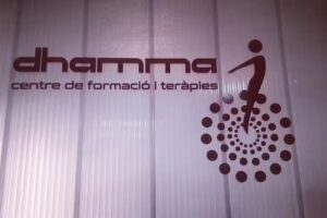 Centre Dhamma – Terapias Manuales, Masajes, Yoga y formación