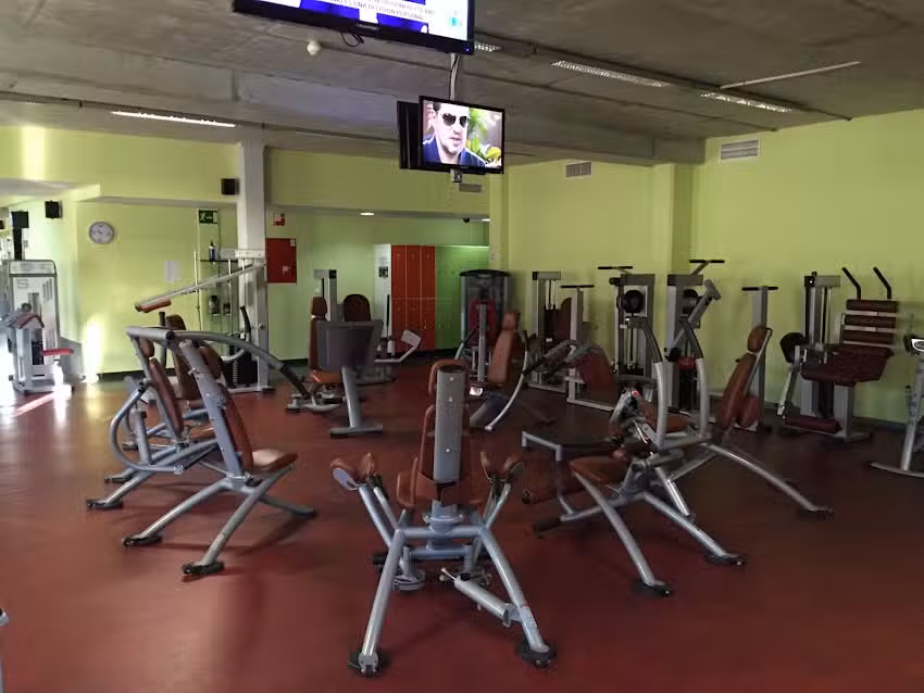 Centro acu&aacute;tico y deportivo El Gale&oacute;n