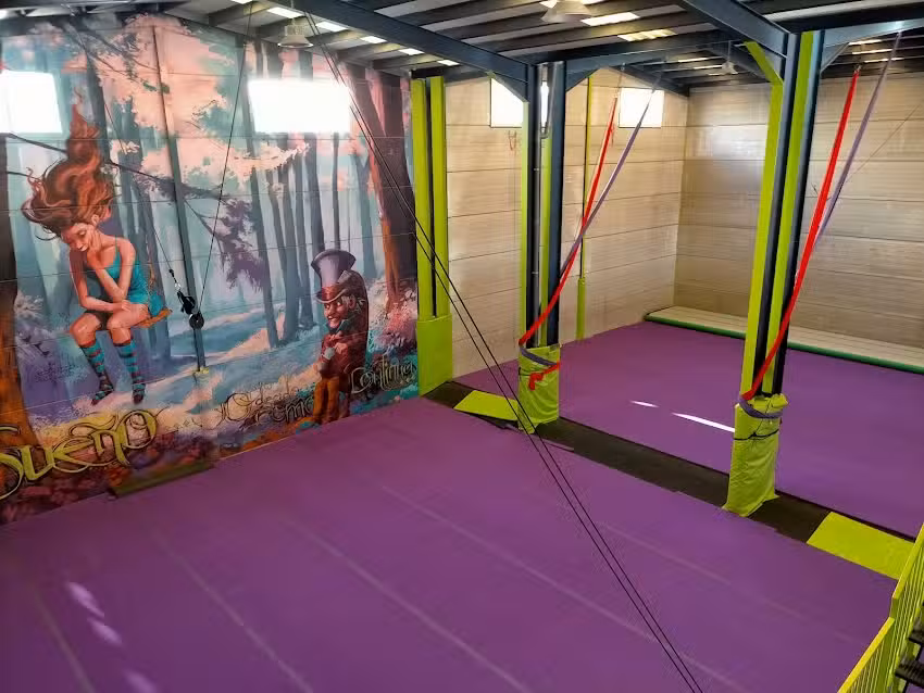 Centro de Enseñanza Artística y Acrobática Balans