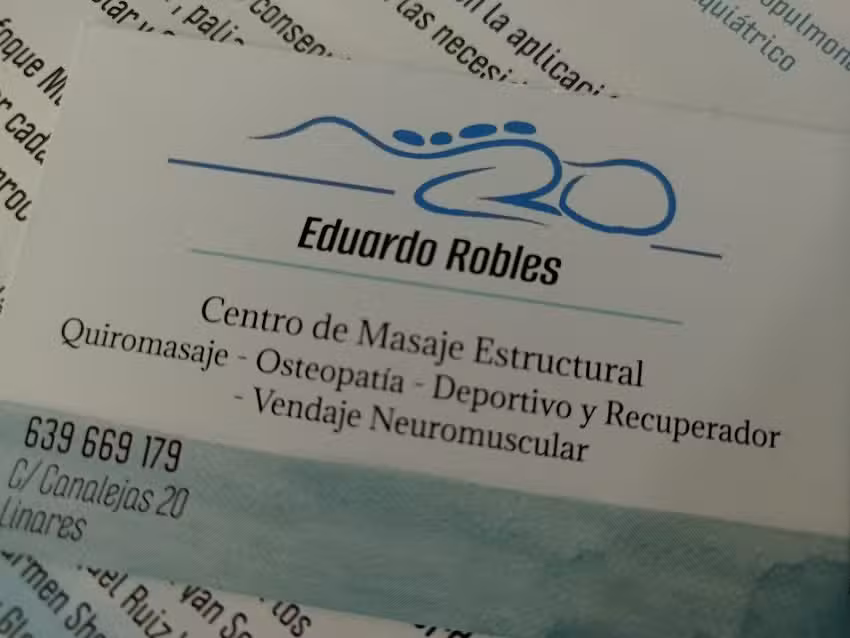 CENTRO DE TECNICAS NATURALES EDUARDO ROBLES. Bienestar, Masaje Avanzado, Quiromasaje, Naturopat&iacute;a