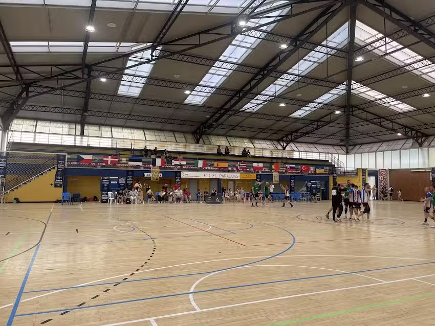 Centro Deportivo El Paraguas