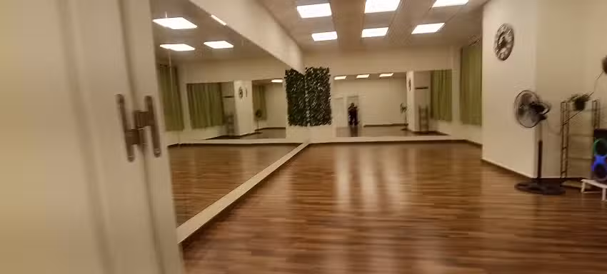 Centro deportivo Kronnos B&B