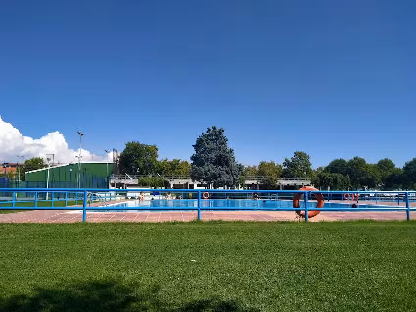 Centro Deportivo Municipal Santa Isabel