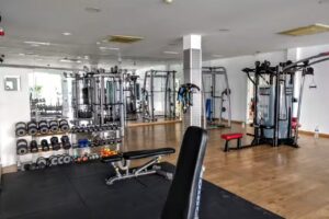 Centro Deportivo Puerto Rey | Gimnasio, pádel, tenis, golf y fútbol