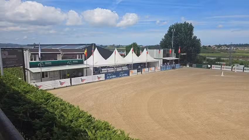 Centro H&iacute;pico Heras Horses & Events