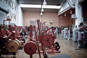 Charly Gym & Fitness