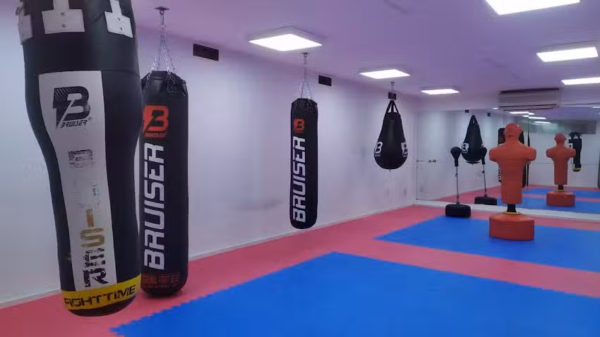 Clases de Boxeo & Kickboxing – SPAHIRA GYM