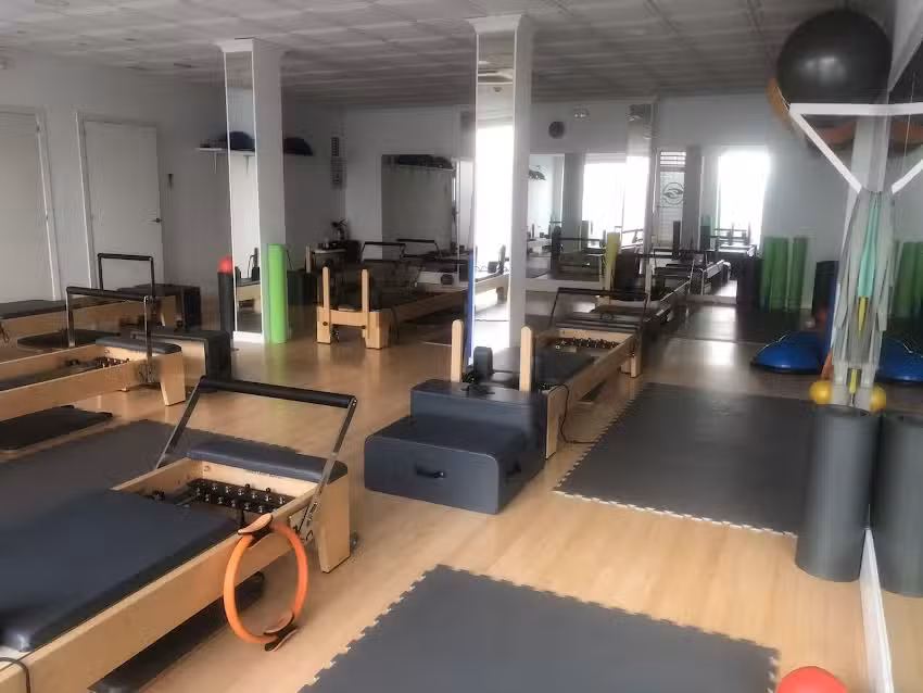 Clinica Sanar: Fisioterapia , Osteopatia y Pilates