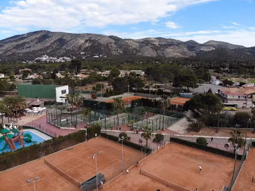 Club De Tenis Ch2 La Marina | Tennis & Padel