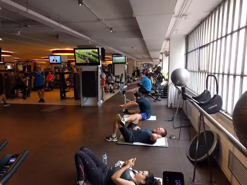 Club Metropolitan Sagrada Familia