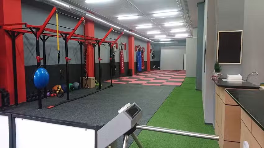 Coliseumbox- Crosstrainer, entrenamiento funcional y personal.