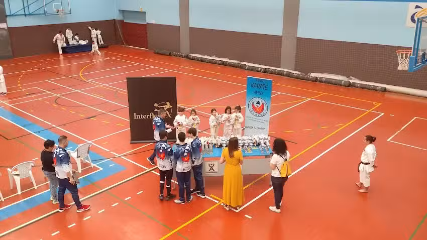 Complejo Deportivo Los Canapés