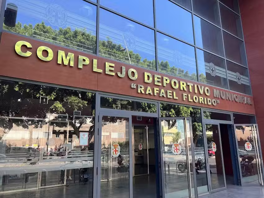 Complejo Deportivo Municipal Rafael Florido de Supera