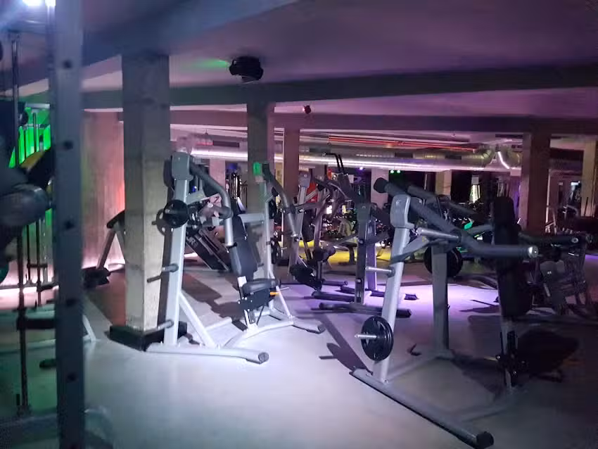 CR7 Fitness By Crunch Badajoz