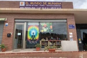EL MUNDO DE MUNANA
