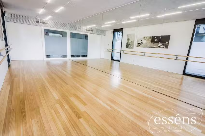 Escuela de danza Ess&eacute;ns (Vigo)
