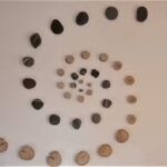 escuela de yoga SANTOSHA