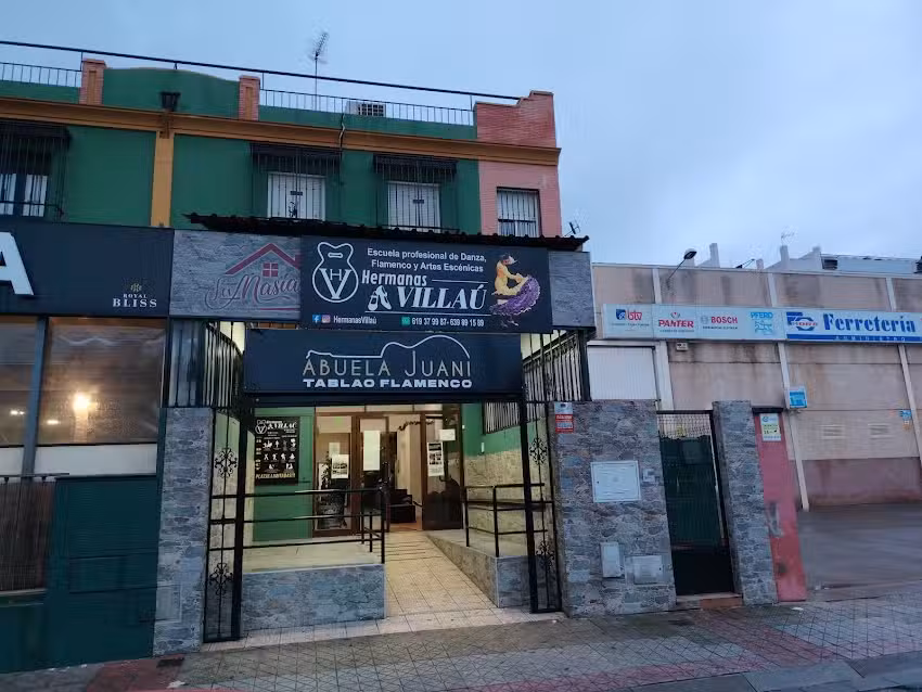 Escuela Profesional de Danza, Flamenco y Artes Escénicas Hermanas Villaú