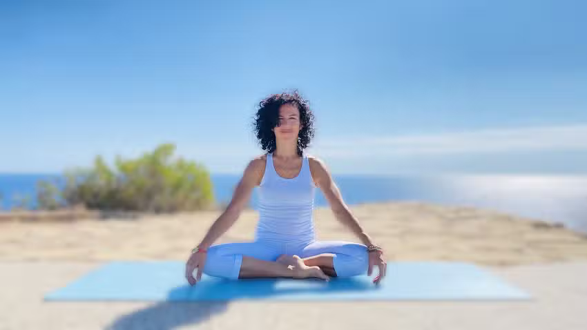 Escuela RYLS YOGA &ndash; con Rosa Yoga Lifestyle
