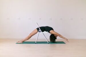 Estudio de Yoga Dhāraṇā – L’Hospitalet de Llobregat – Profesora certificada Yoga Iyengar® –