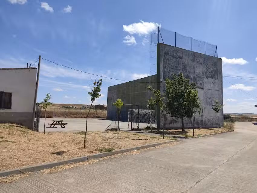 Frontón de Gema del Vino