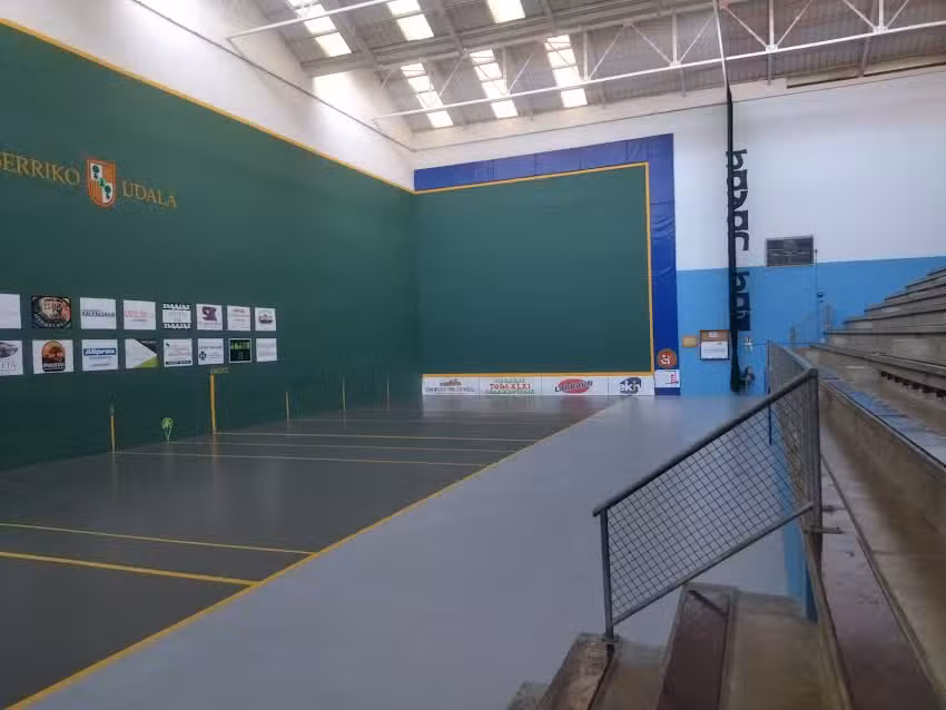 Fronton Jayan-Jai
