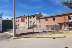 Frontón municipal de Griegos