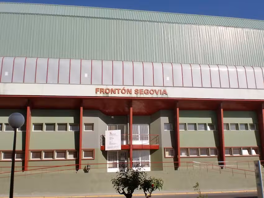 Frontón Segovia