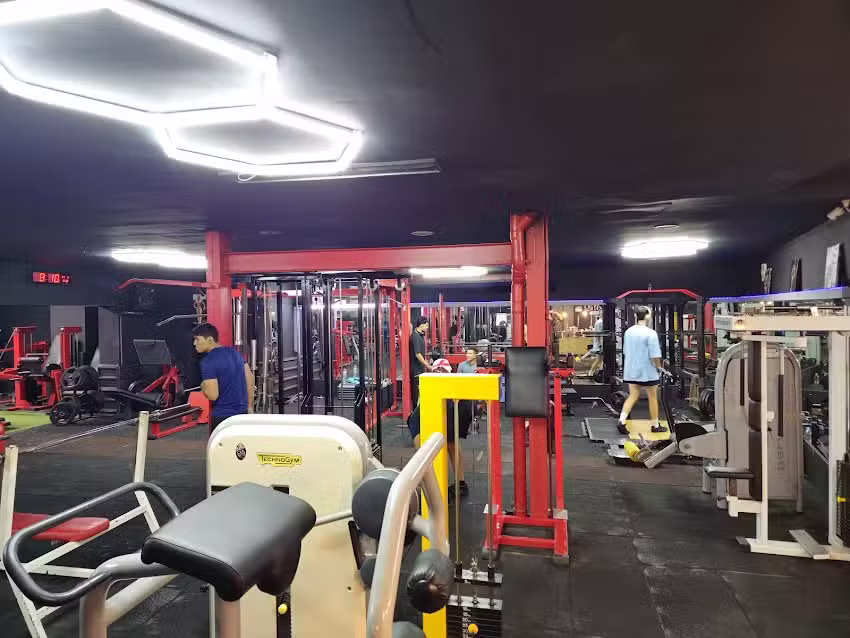 GIMNASIO C.A.R GOMEZ