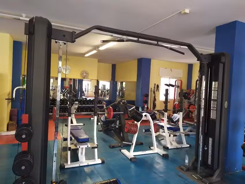 GIMNASIO CU&Eacute;LLAR SPORT