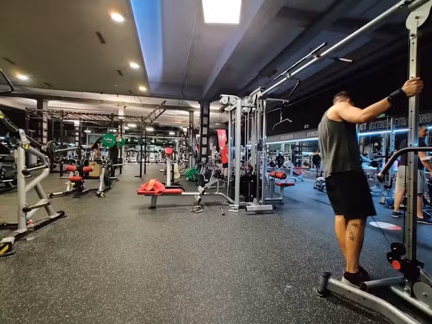 Gimnasio Holiday Gym Aluche