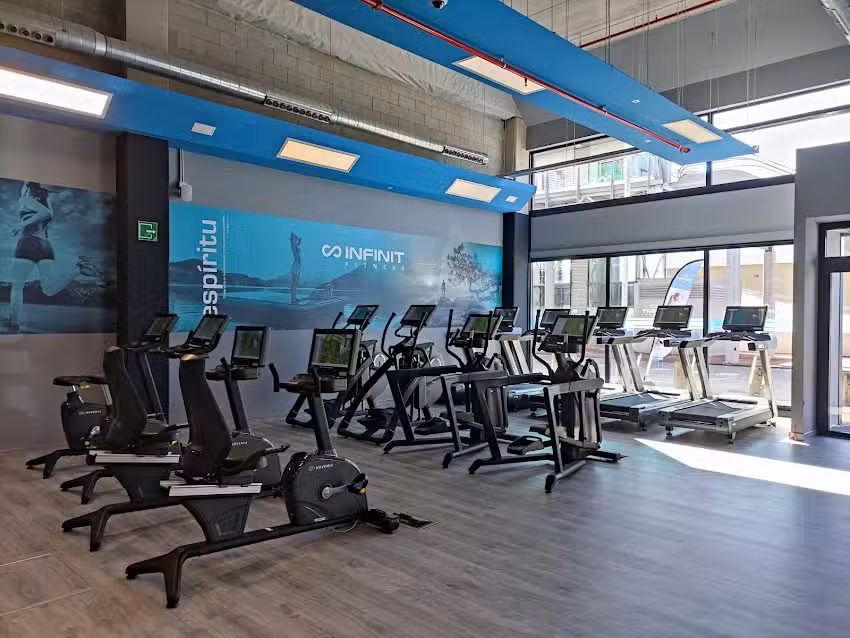 Gimnasio Infinit Fitness Oleiros – Abierto 24 horas