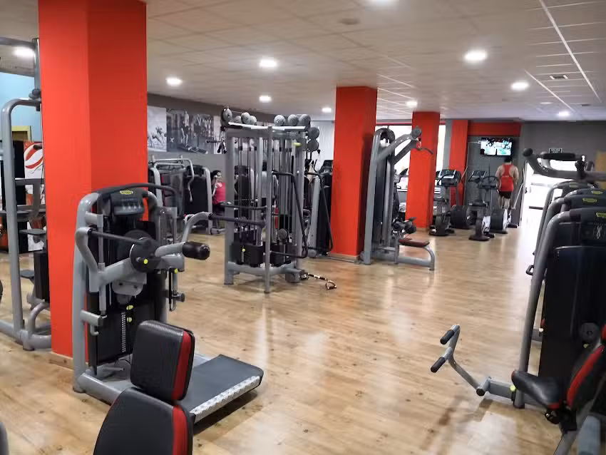 Gimnasio Liza Fitness Gran V&iacute;a