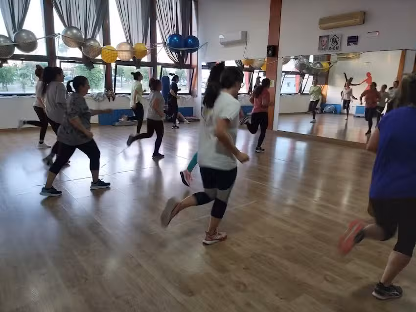 Gimnasio Municipal &laquo;Kaelia&raquo;