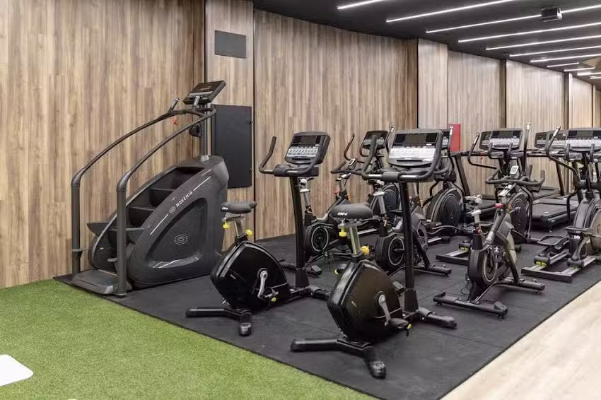 Gimnasio Sparta Sport Center Cuenca &ndash; Calle Jose Cobo