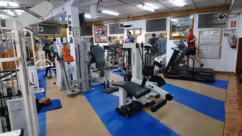 Gimnasio Tom&aacute;s S&aacute;nchez Fitness